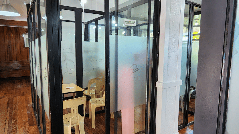 BECI語言學校CAFE校區一對一教室
