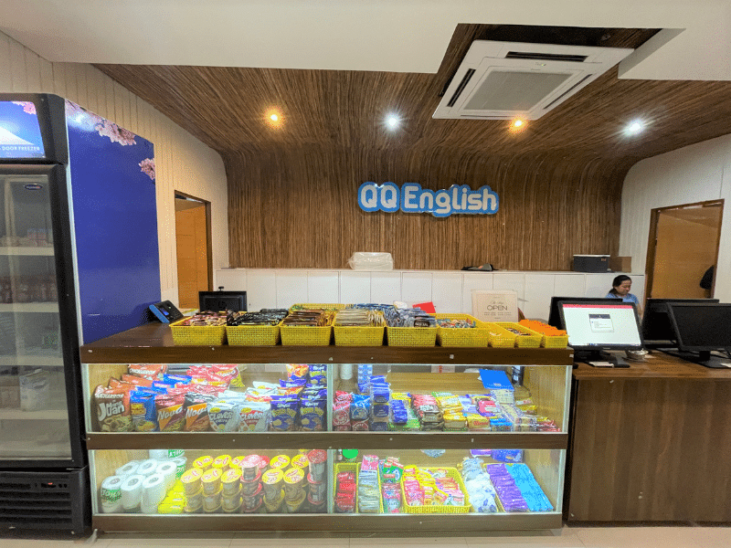 QQ English語言學校小販部